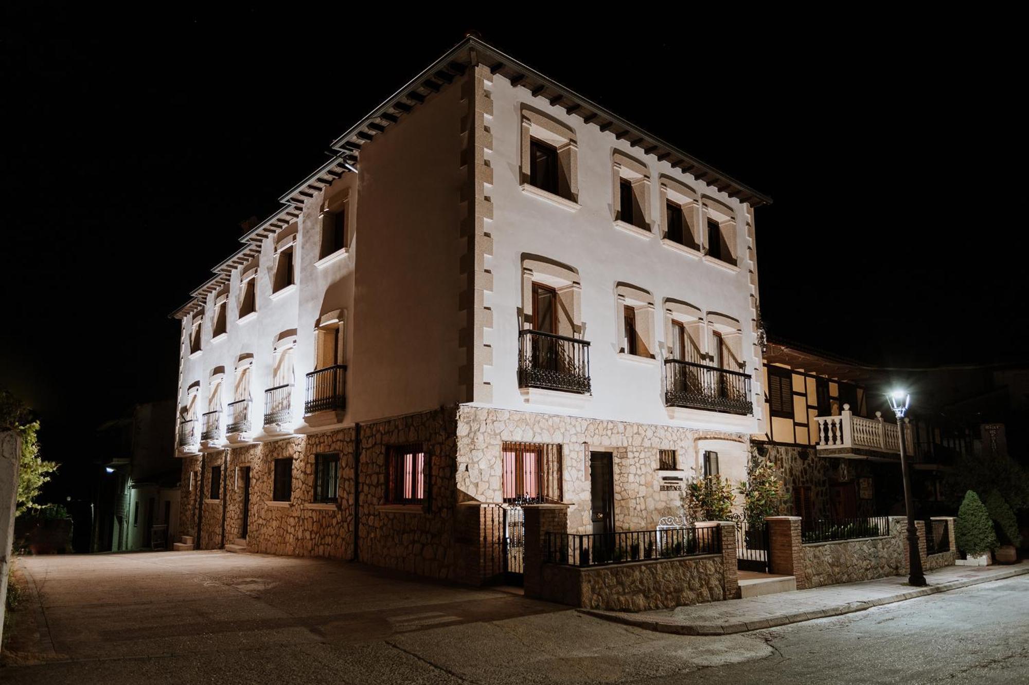 Apartamentos Boutique Heritage San Martín de Trevejo Exteriör bild